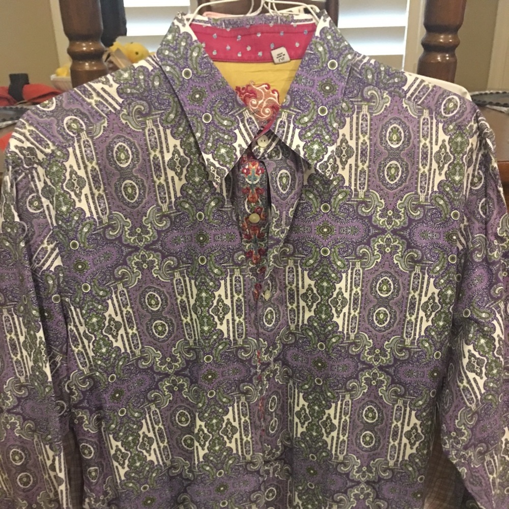 Robert Graham mans button up shirt